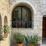 Risus Cave Homestay