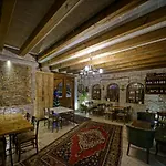 Rum i privatbostad Risus Cave