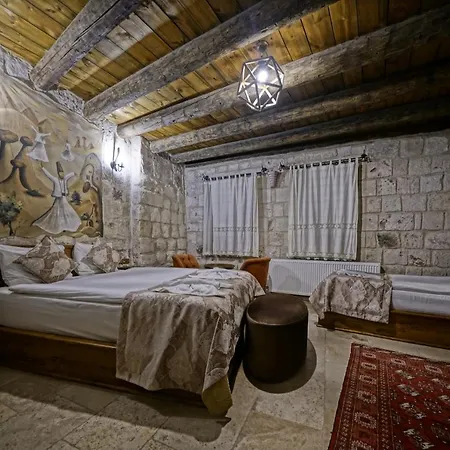 Risus Cave 2* Γκόρεμε