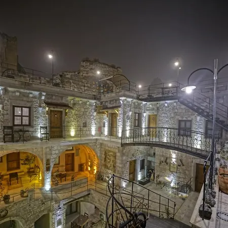 Risus Cave * Γκόρεμε