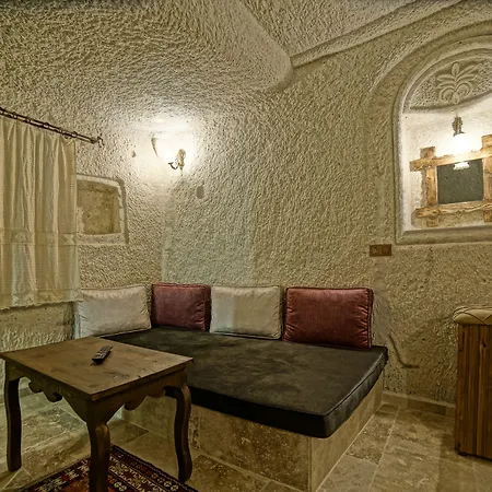 Risus Cave Alloggio in famiglia *