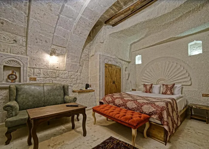 Risus Cave * غوريمِيه