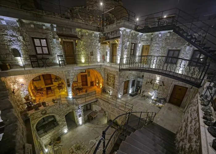 Risus Cave غوريمِيه