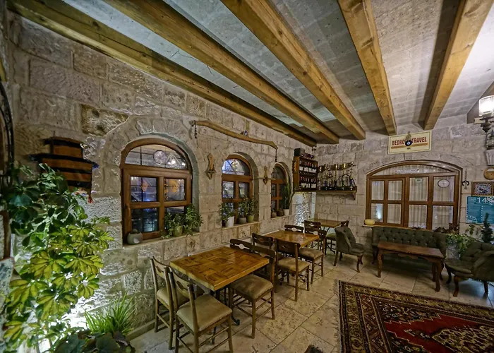 Risus Cave * غوريمِيه